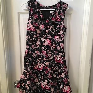 Floral flowy sleeveless dress